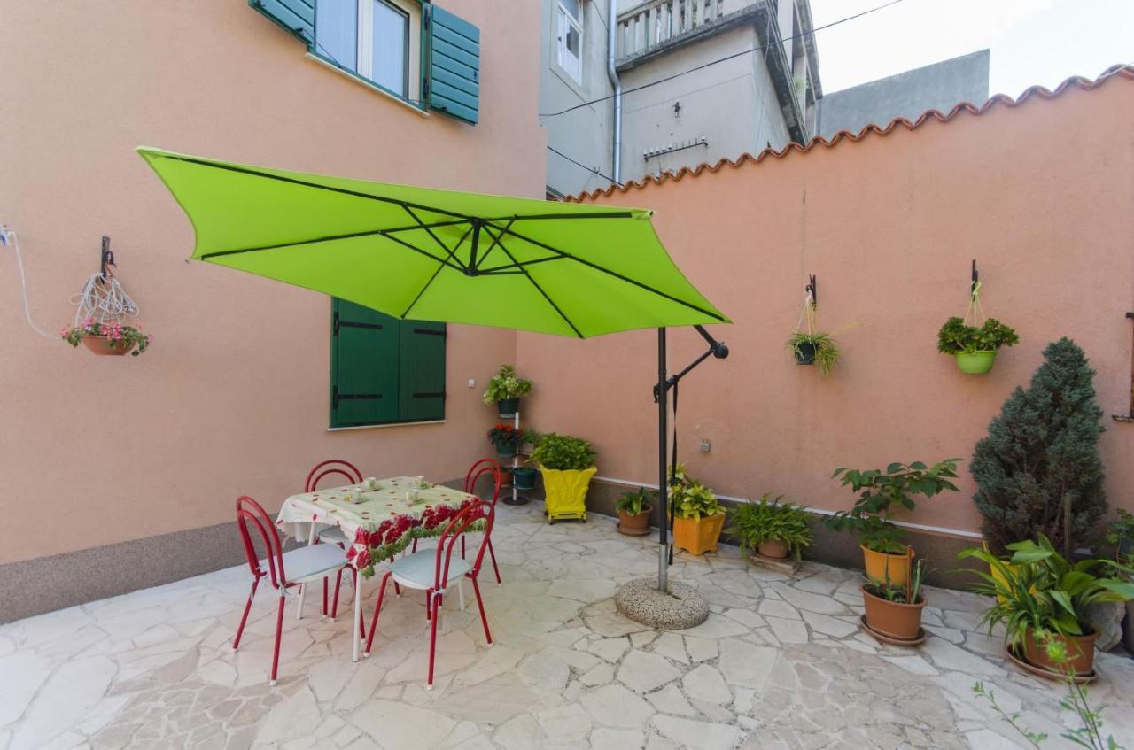 House Poets Street In Old Sibenik Villa Luaran gambar